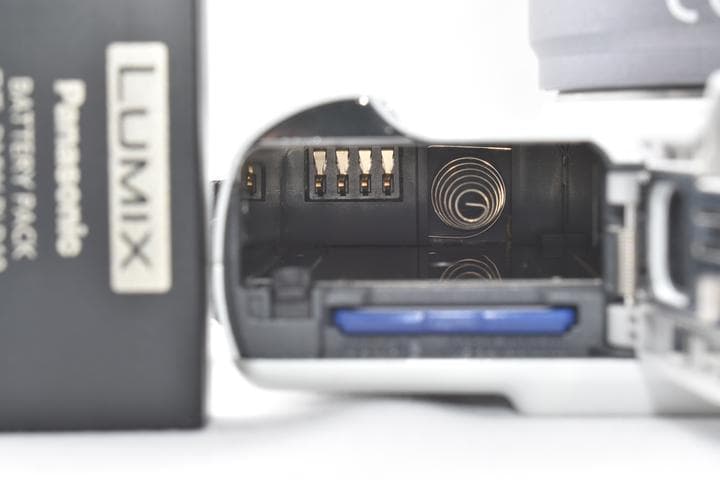 パナソニック PANASONIC LUMIX DMC-GF2 レンズキット パナソニック PANASONIC LUMIX DMC-GF2 レンズキット