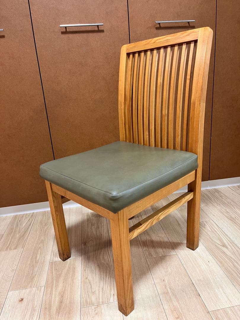 木製ダイニングチェア グリーン座面
