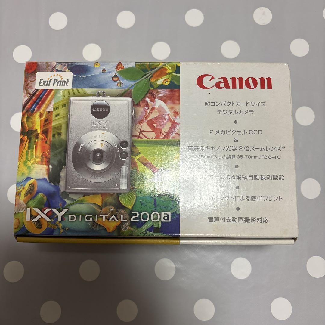 Canon IXY DIGITAL 200a デジタルカメラ 付属品多数 Canon IXY DIGITAL 200a 本体と付属品 ジャンク品