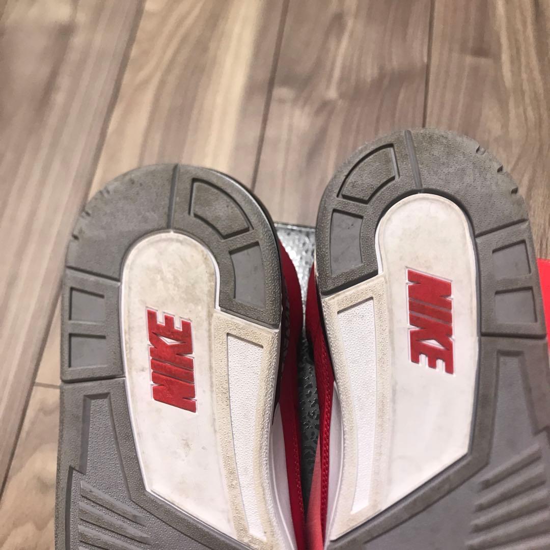 ナイキ エアジョーダン3 レトロ SE ファイヤー レッド 靴