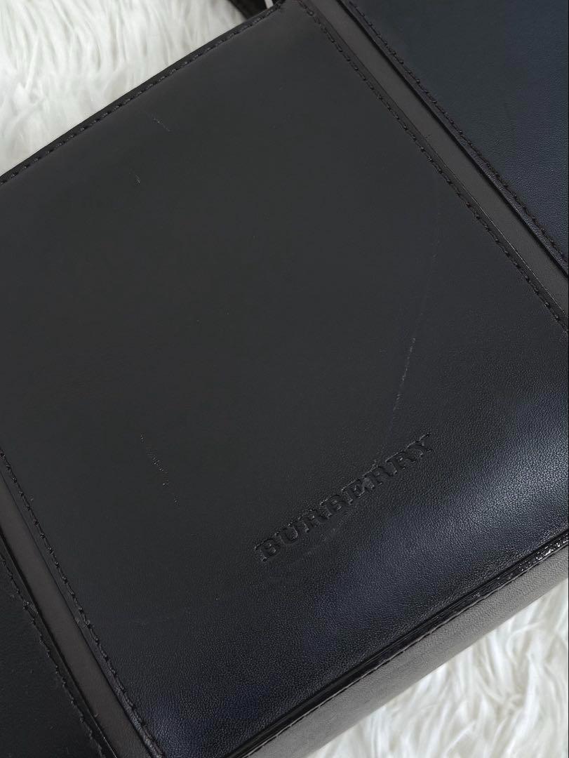 【訳あり】バーバリー ハンドバッグ ノバチェック レザー ロゴ刻印 ブラック 極美品】バーバリー ロゴ刻印 ハンドバッグ レザー ノバチェック