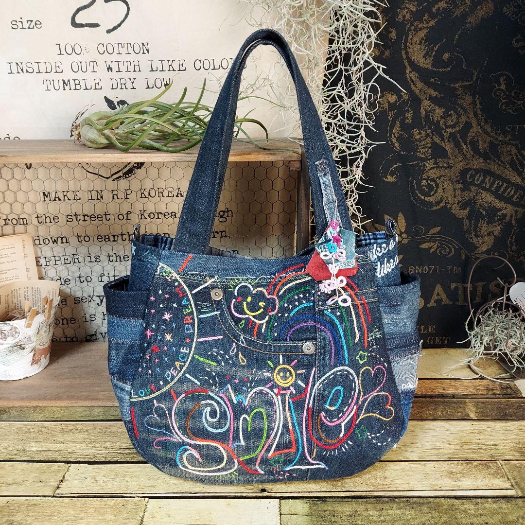 刺繍デニムバック　No.616　デニムリメイク　丸いバック　ショルダーバック