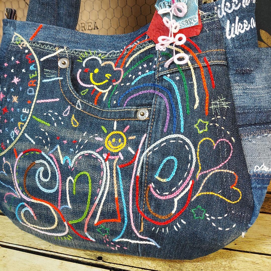 刺繍デニムバック　No.616　デニムリメイク　丸いバック　ショルダーバック