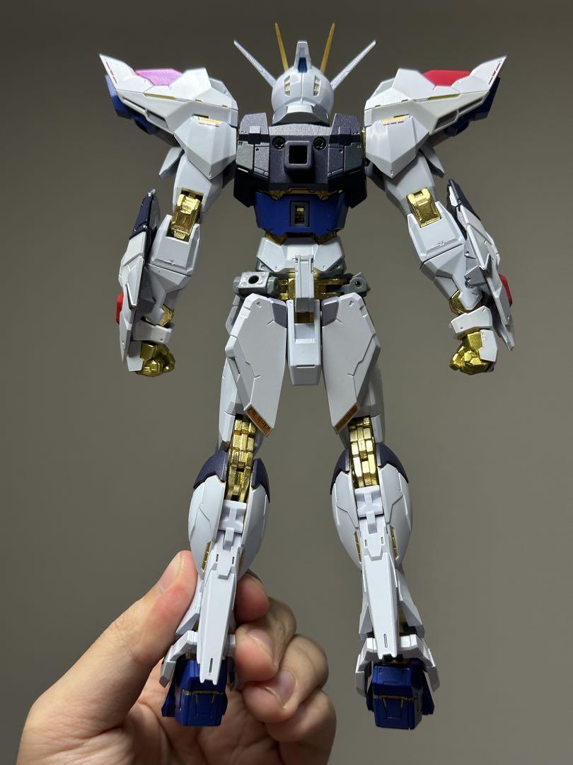 中古メタルビルド　ストライクフリーダムガンダム2024　　　光の翼セット METAL BUILD ストライクフリーダムガンダム 光の翼オプション