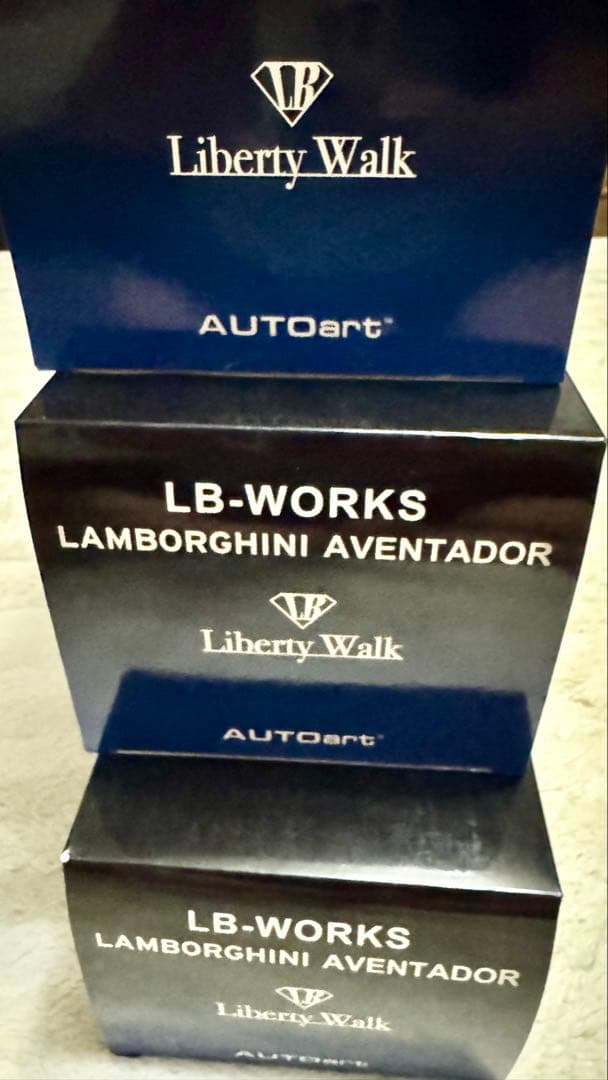 オートアートランボルギーニ アヴェンタドール