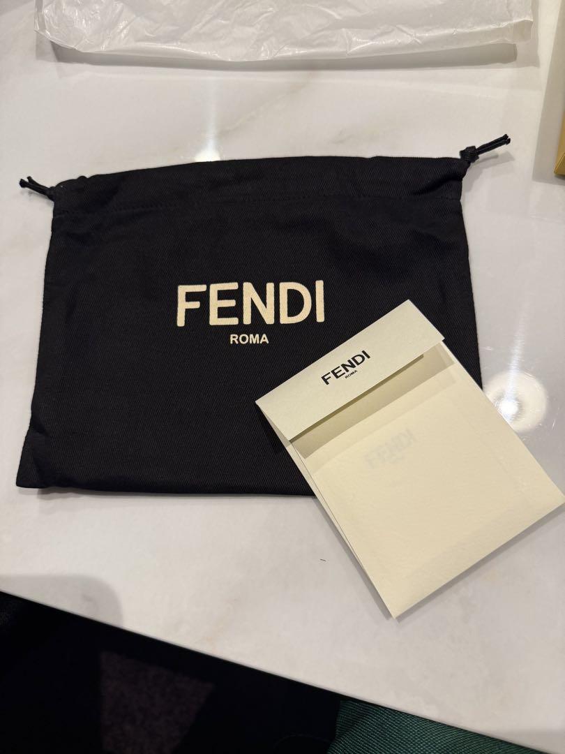 FENDI フェンディ　エフイズ　コンチネンタル長財布　新品、未使用品