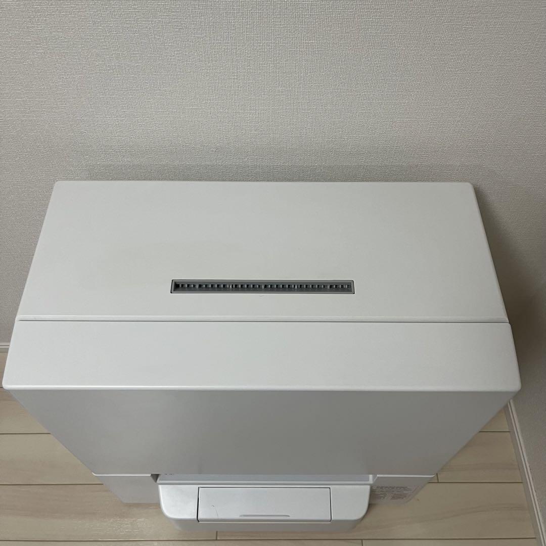 Panasonic 電気食器洗い乾燥機　NP-TSP1-W 2022年製