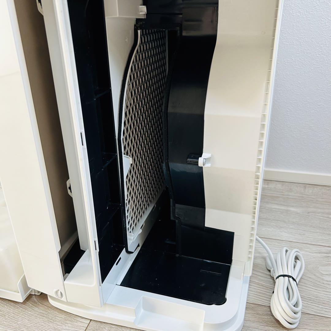 美品★2021年製 DAIKIN 加湿ストリーマ空気清浄機 ACK70X-W