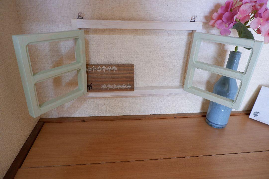 ハンドメイド飾り窓 窓枠 壁掛け アンティーク風 - メルカリ ハンドメイド飾り窓 窓枠 壁掛け アンティーク風 - メルカリ
