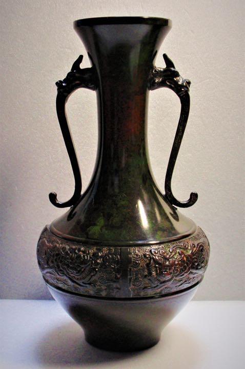 大人気の アンティーク 造 能作吉秀 花生 花瓶 龍耳獅子紋様 高岡銅器 工芸品