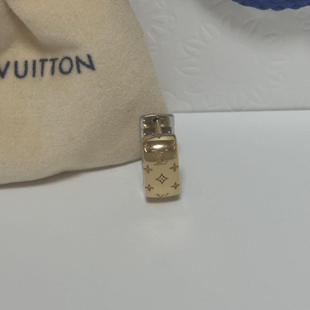 LOUIS VUITTON ブックドレイユ・ナノグラム フープ ピアス (片耳)