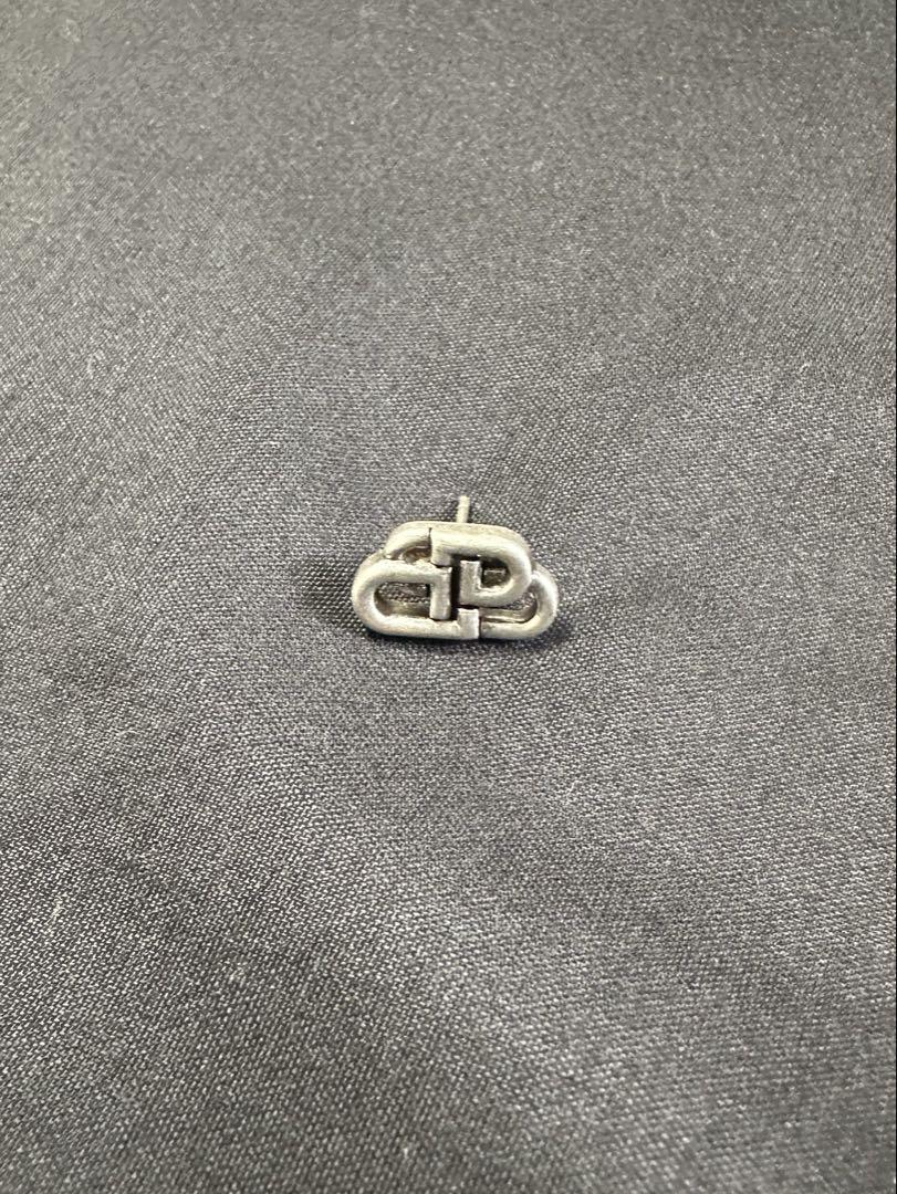 balenciaga Bロゴ ピアス　片耳