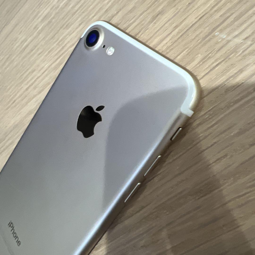 美品　simフリー　iPhone7 128gb バッテリー87% ゴールド