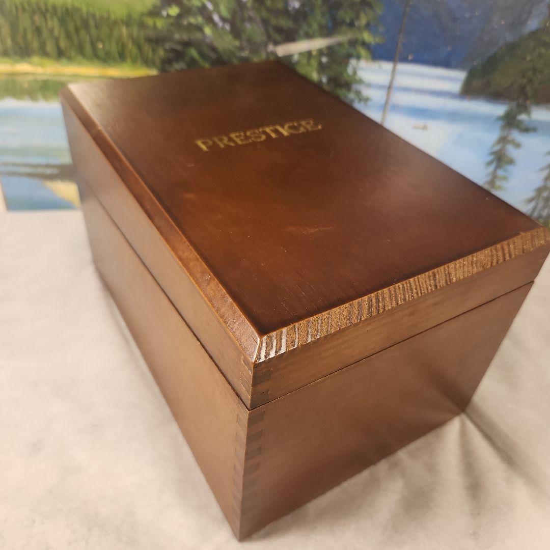 サントリーウイスキー　プレステージ25年　未開封　古酒　木箱入り