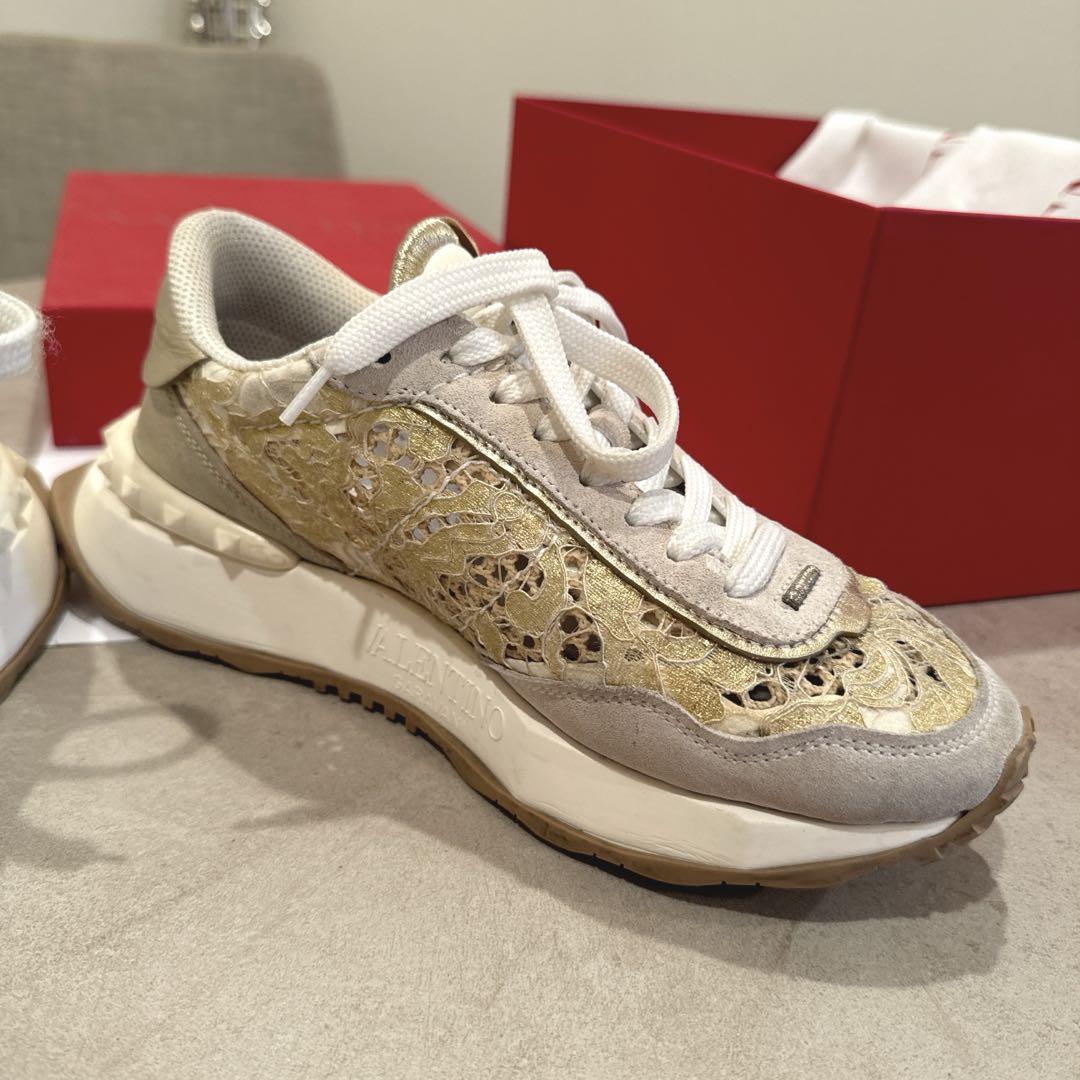 VALENTINO ヴァレンティノ ゴールド ホワイト スニーカー送料