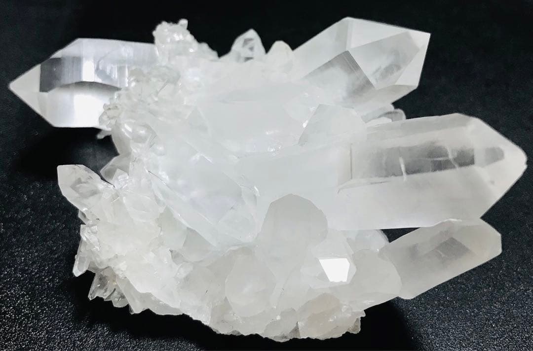 ブラックルチル 虹入り