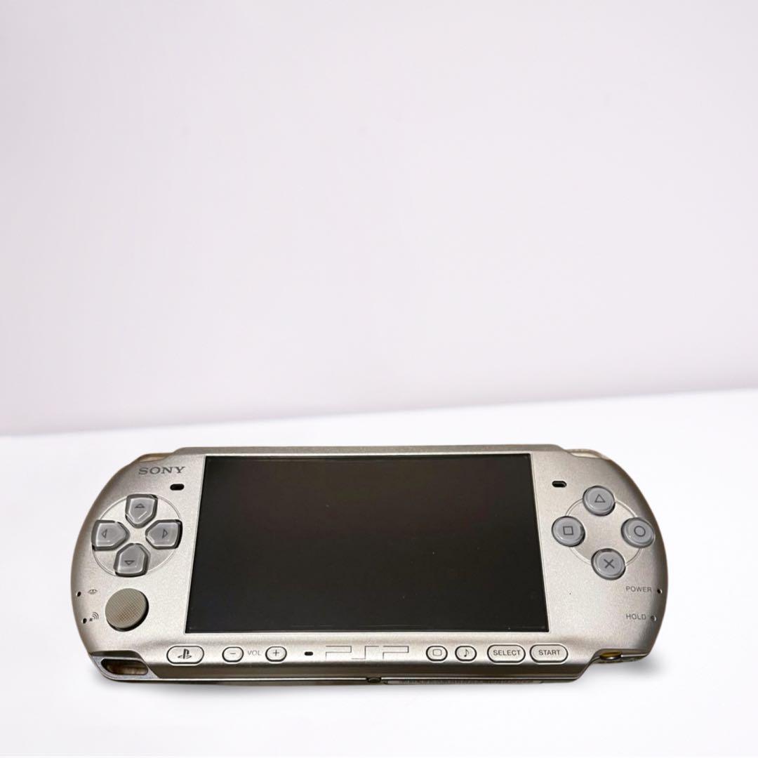 SONY PSP シルバー 本体 充電器付き - メルカリ