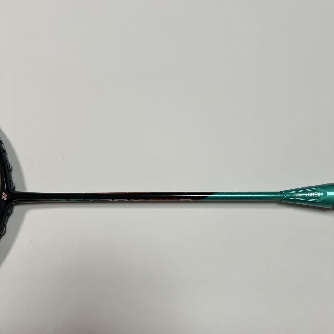 YONEXバドミントンラケット アストロクス88D 4U5