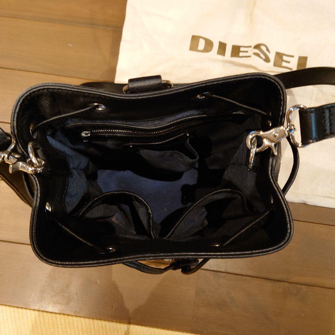 DIESEL ブラック キルティング ショルダーバッグ