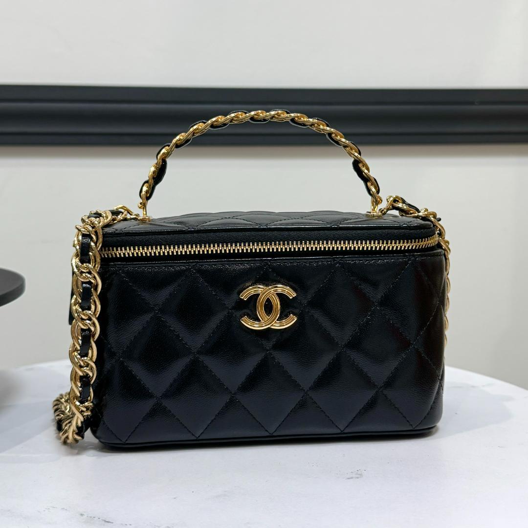 シャネル マトラッセ ラムスキン トップハンドル 2WAY バニティバッグ