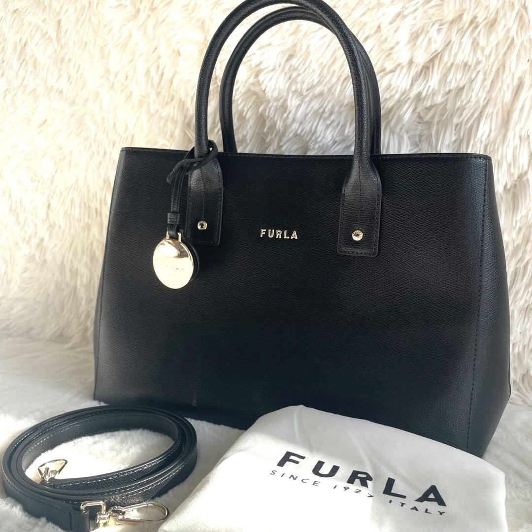 未使用級】2023AW FURLA リンダ トート 2Way 黒 復刻限定 未使用級】2023AW FURLA リンダ トート 2Way 黒 復刻限定