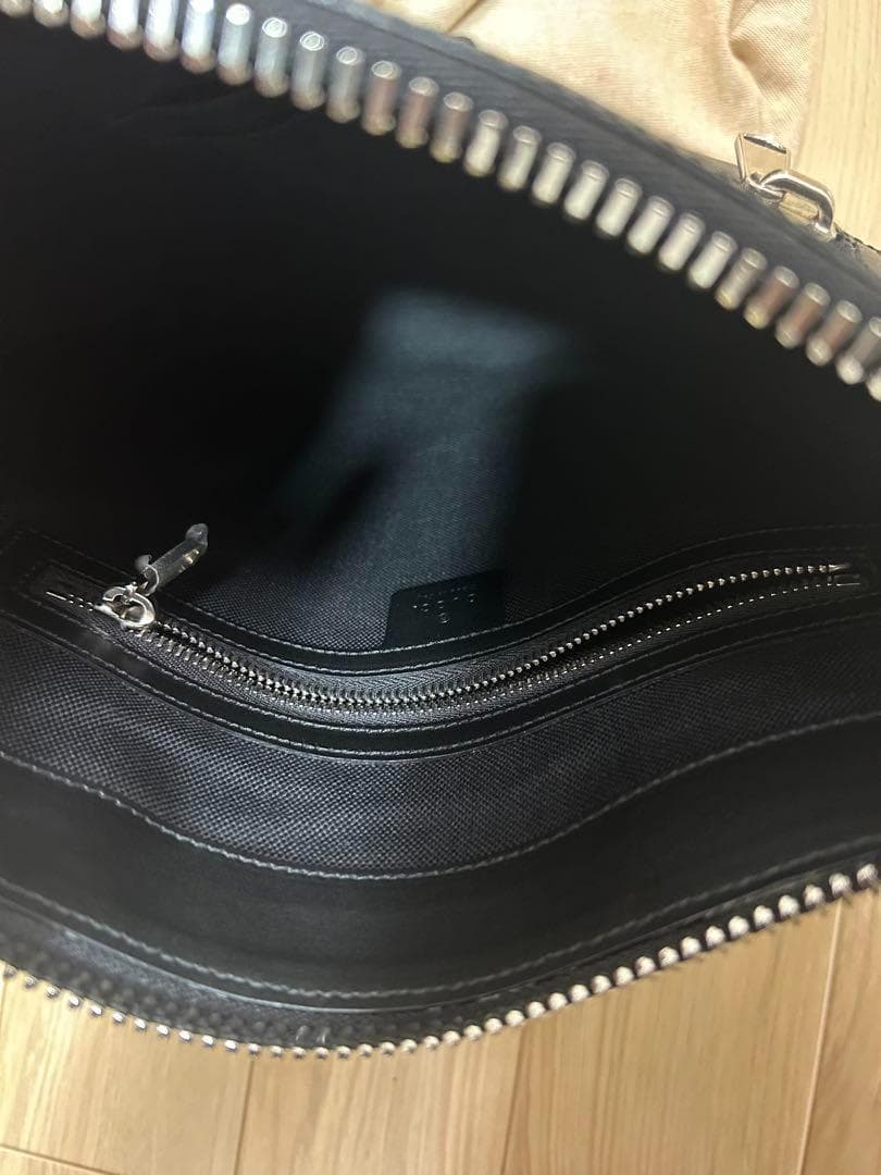 GUCCI ブラック GGパターン ショルダーバッグ