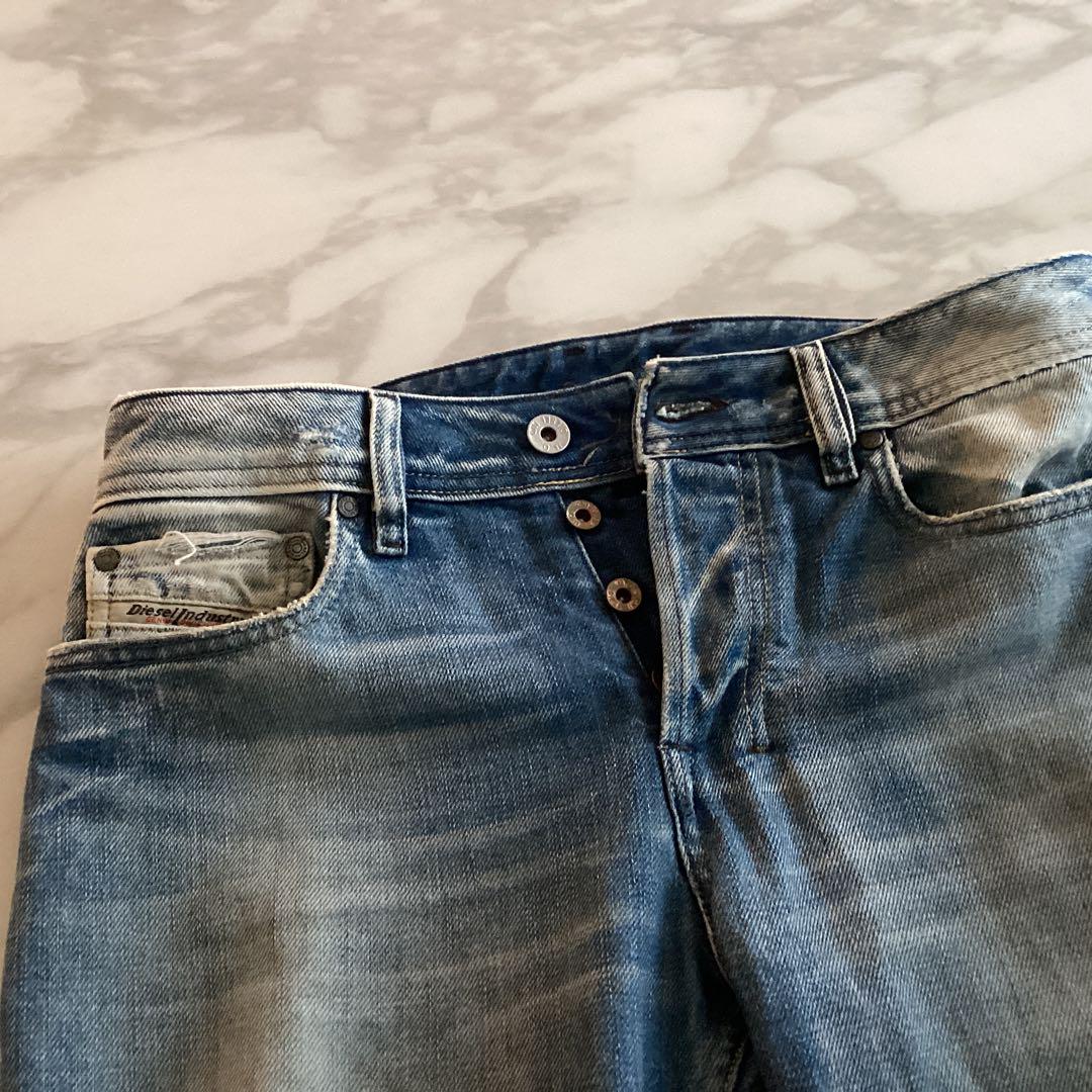 ディーゼル　デニム
DIESEL ZATHAN WASH 0071J