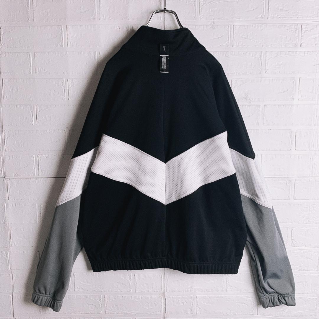 ナイキ トラックジャケット ジャージ L 黒 グレー 白 マルチ 刺繍