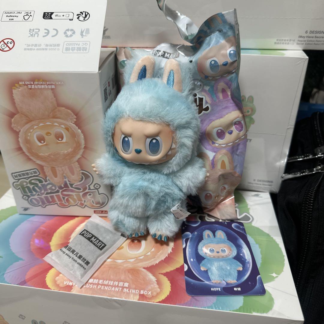 labubu ラブブ hope 水色 未開封 正規品 POPMART LABUBU ラブブ HOPE - メルカリ