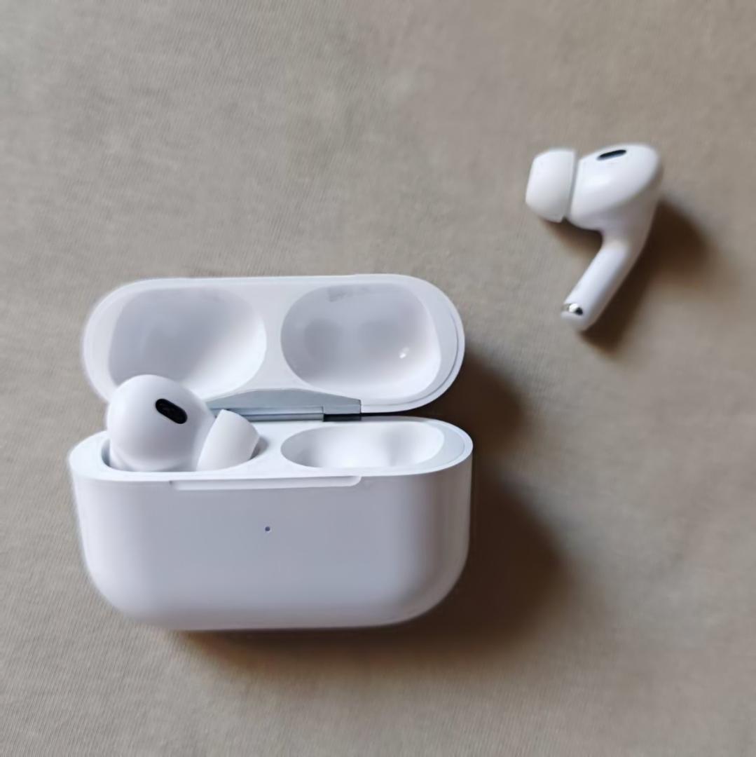 AirPods Pro (第2世代 ) Lightning端子