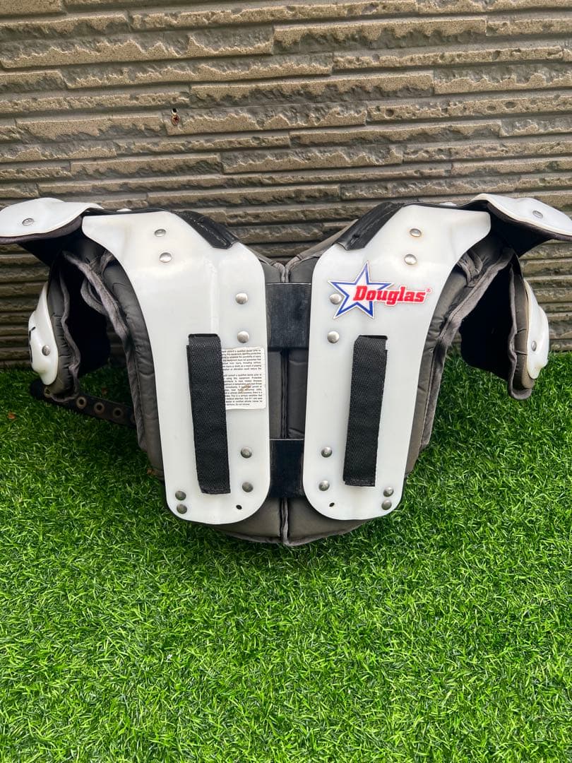 アメフト ダグラスFF17 ショルダーパッド XS - メルカリ