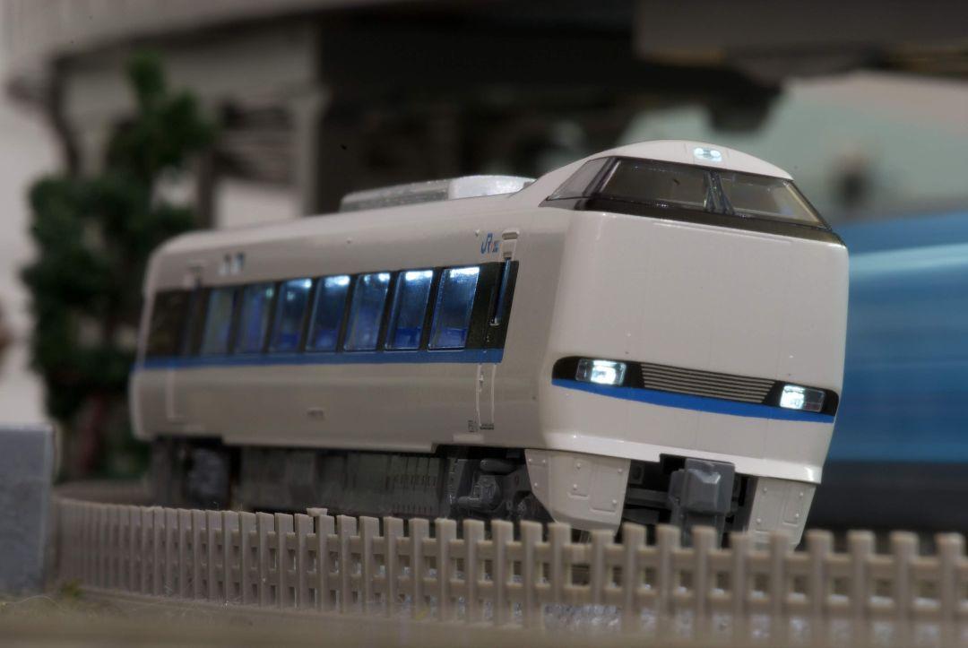683系4000番台 12両　注意