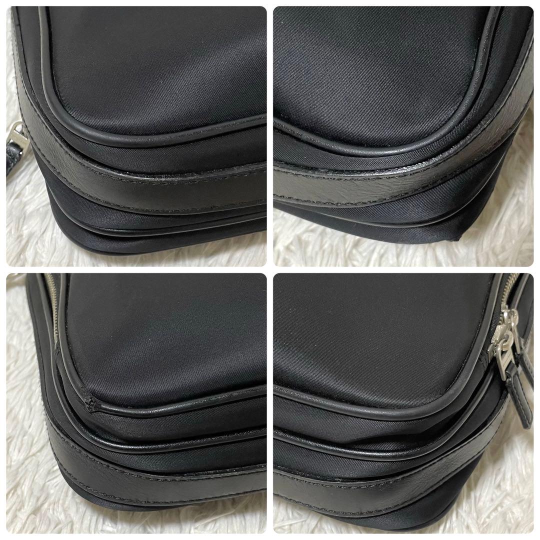 【美品】Burberry バーバリー　ショルダーバッグ　ナイロン　ブラック　2層