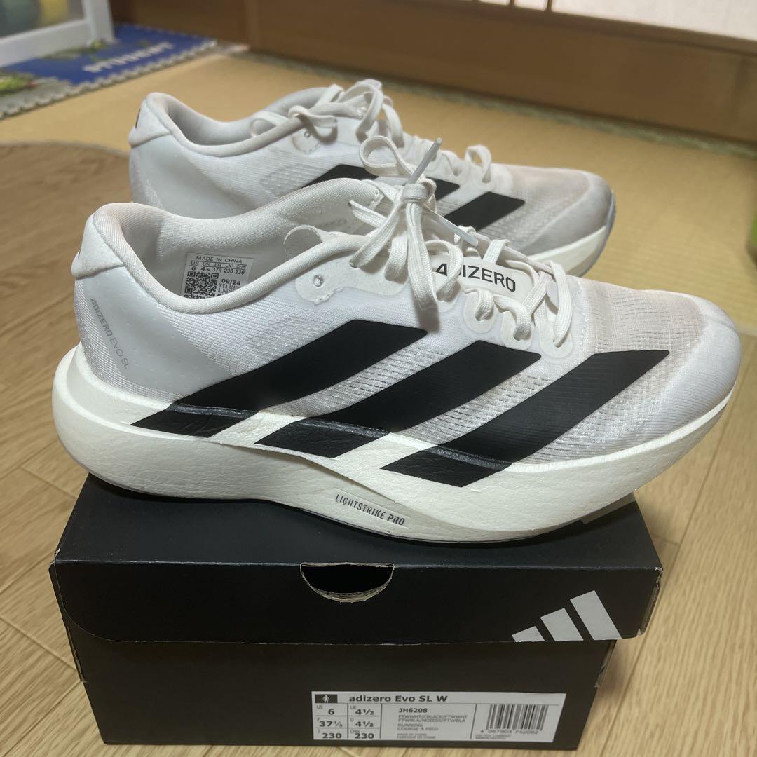 adidas Evo SL W 23センチ