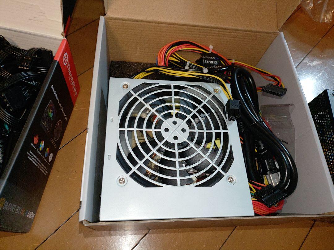 4つの電源ユニットセット600w/650W/735W/800W