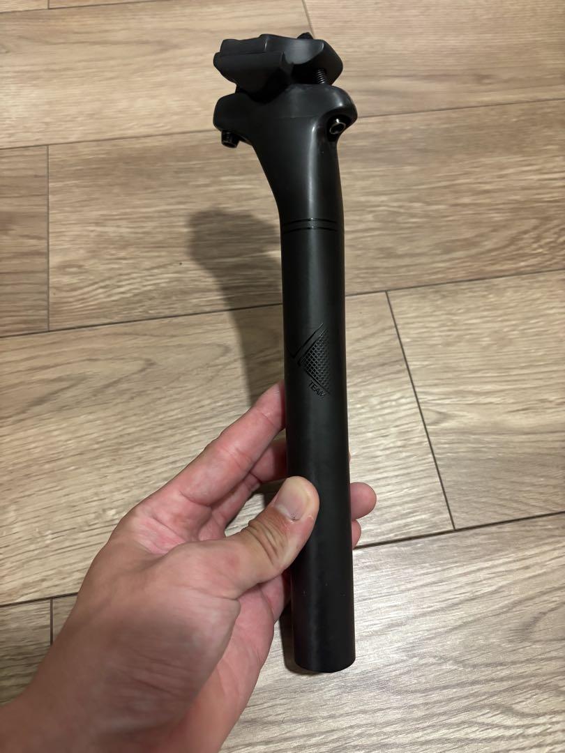 メリダ MERIDA カーボンシートポスト φ27.2mm カット済み MERIDA 「メリダ」 EXPERT φ30.9 350mm カーボンシートポスト