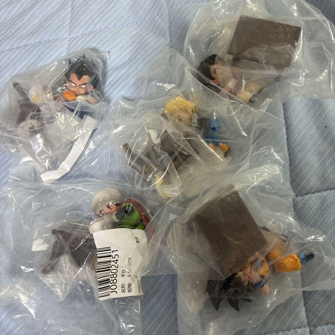 ドラゴンボール 食事中の悟空とベジータ フィギュアセット 約8