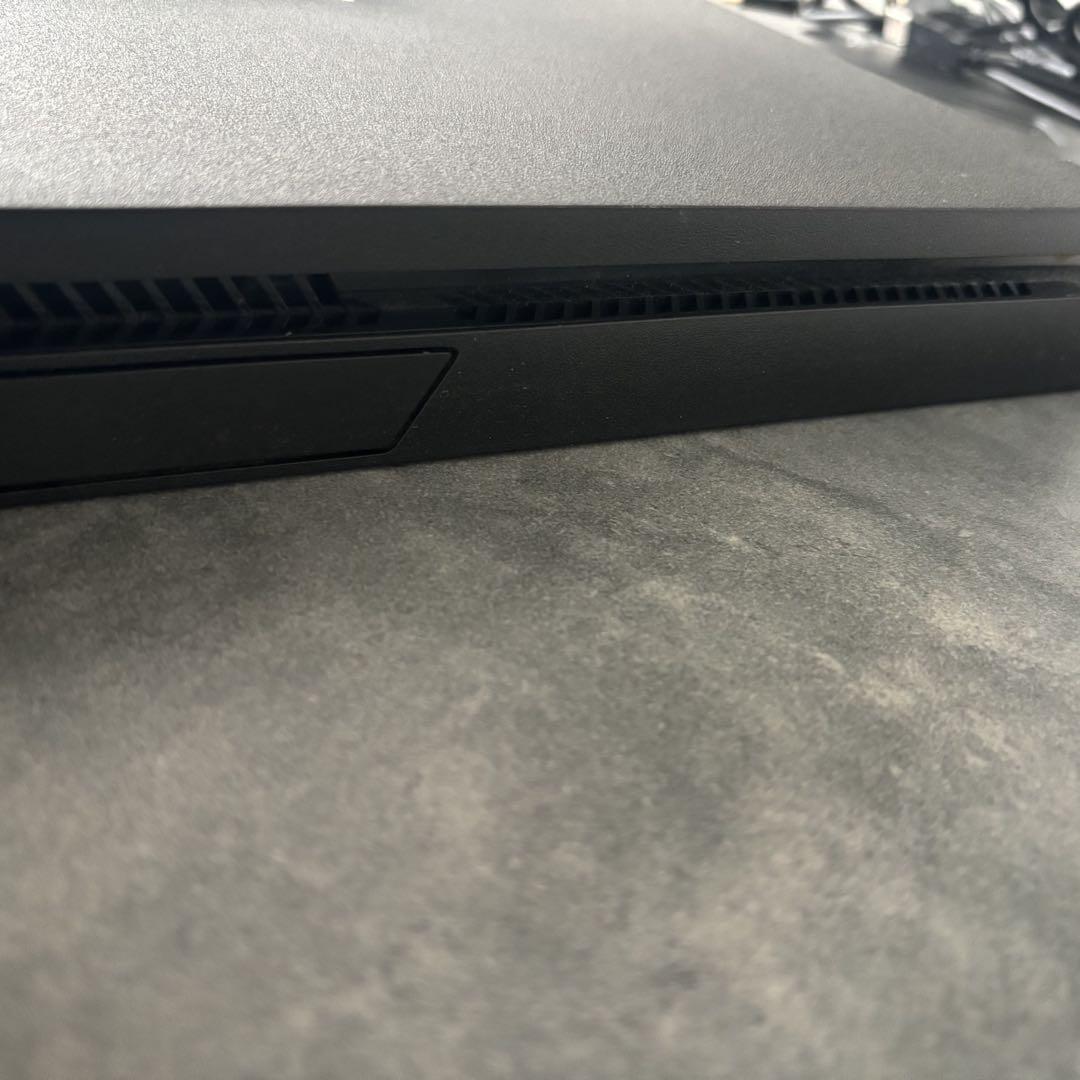 PlayStation 4 本体 デュアルショック4付き