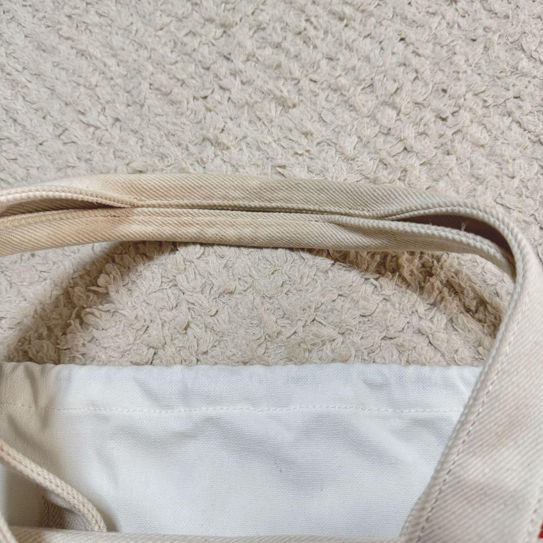✟