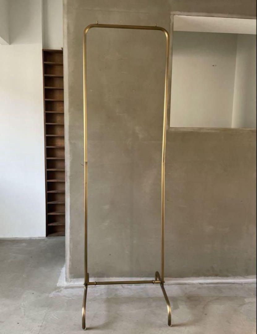 ハンガーラック　新品　真鍮色
