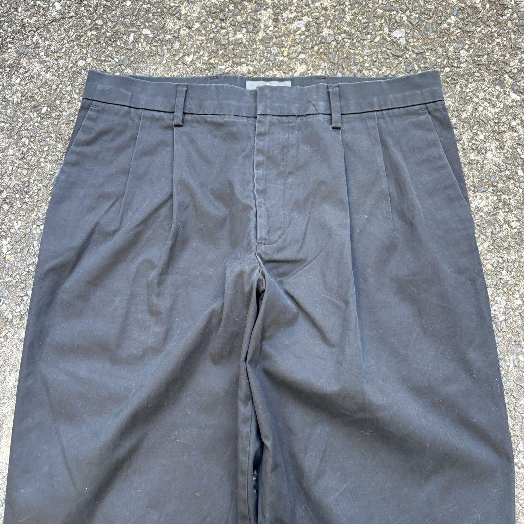 00s DOCKERS チノパン ブラック ツータック 33×32