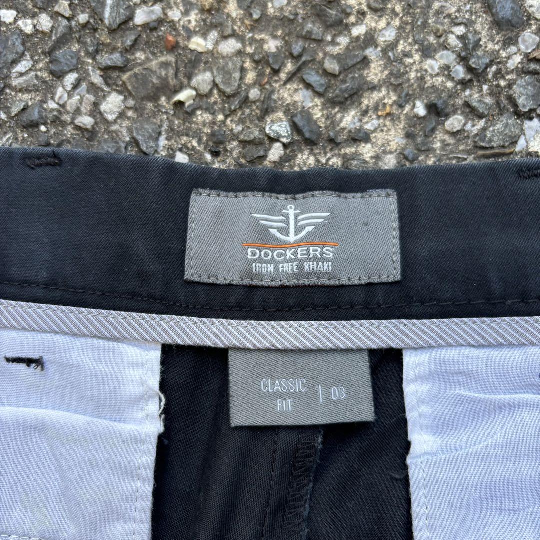 00s DOCKERS チノパン ブラック ツータック 33×32