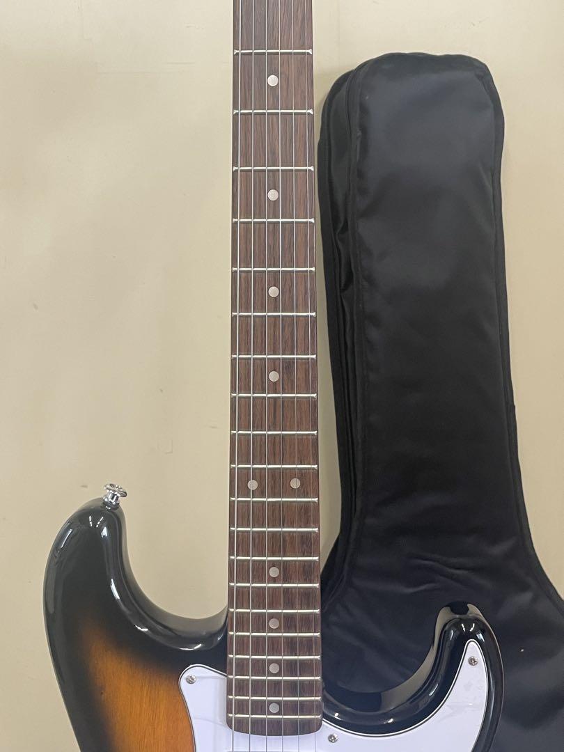 フェンダー　Squier タイプストラトキャスター　レプリカ