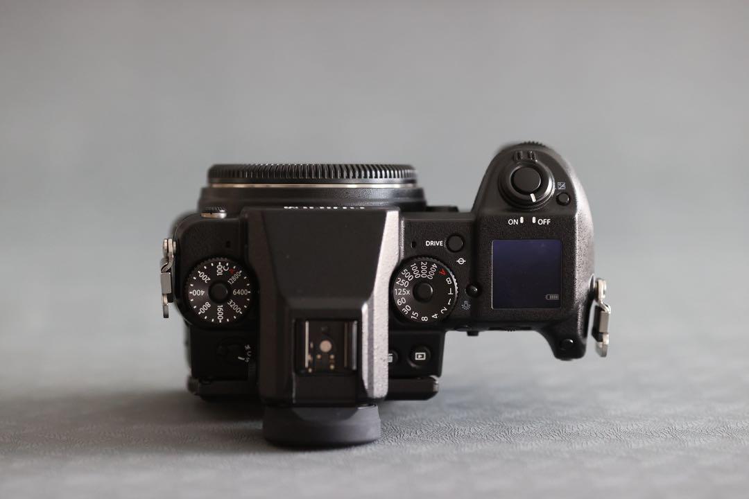 FUJIFILM GFX50S ボディ+縦位置グリップ+バッテリー3個付き