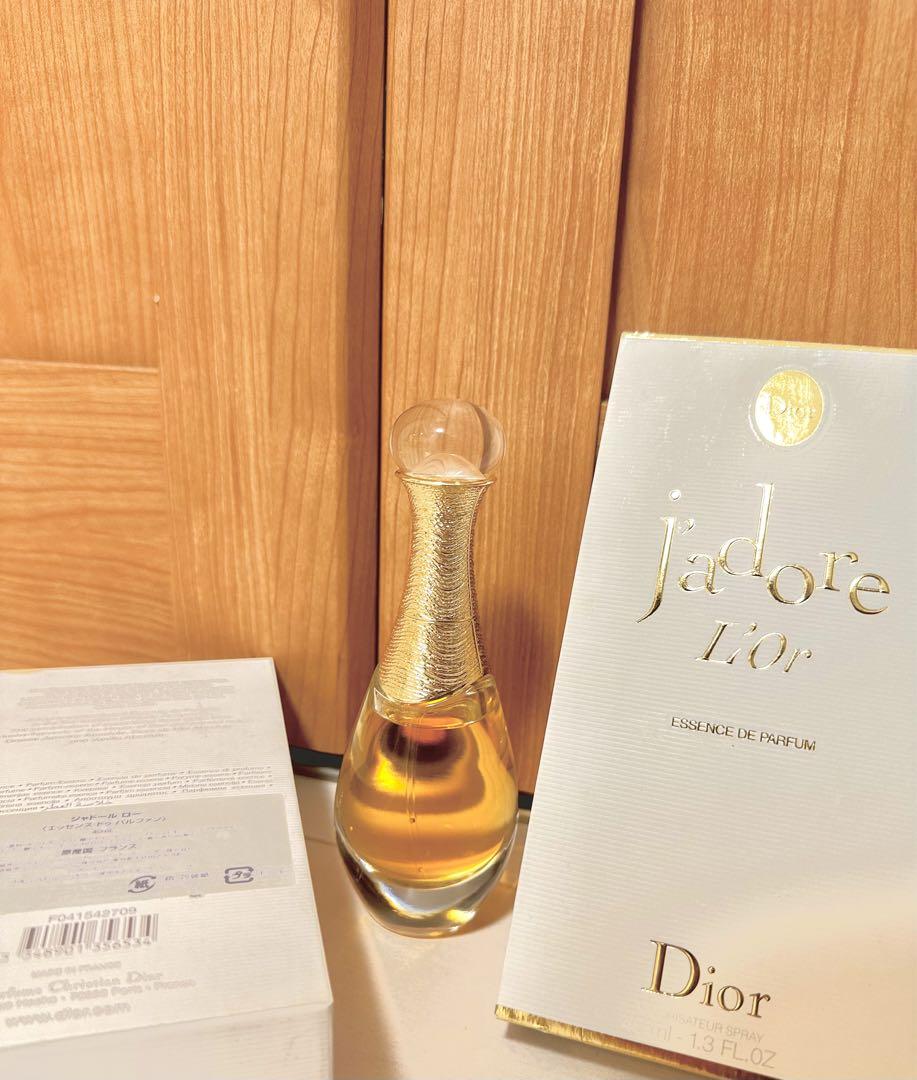 Diorジャドールローエッセンスドゥパルファム