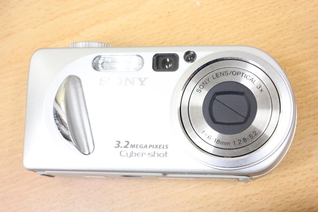 コンパクトデジタルカメラ ８台　ジャンク品～ DSC-RX100等