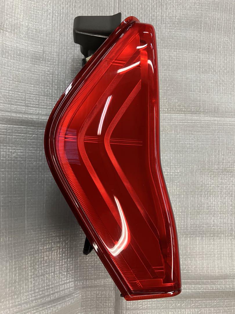 ♦︎ダイハツ タントLA600S左右純正テール バラ売りOK！ - メルカリ