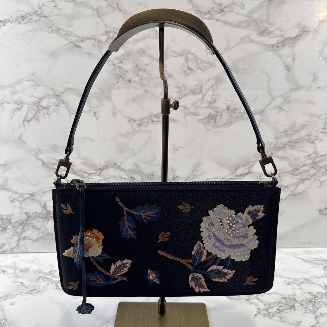 新品未使用】 VIVIENNE TAM ワンピース 花柄 刺繍 七分袖 黒 S