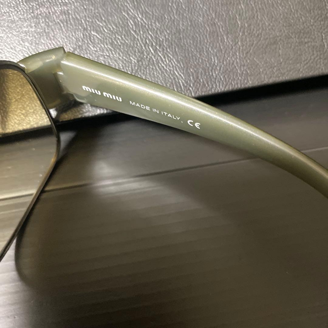 MIUMIUサングラス