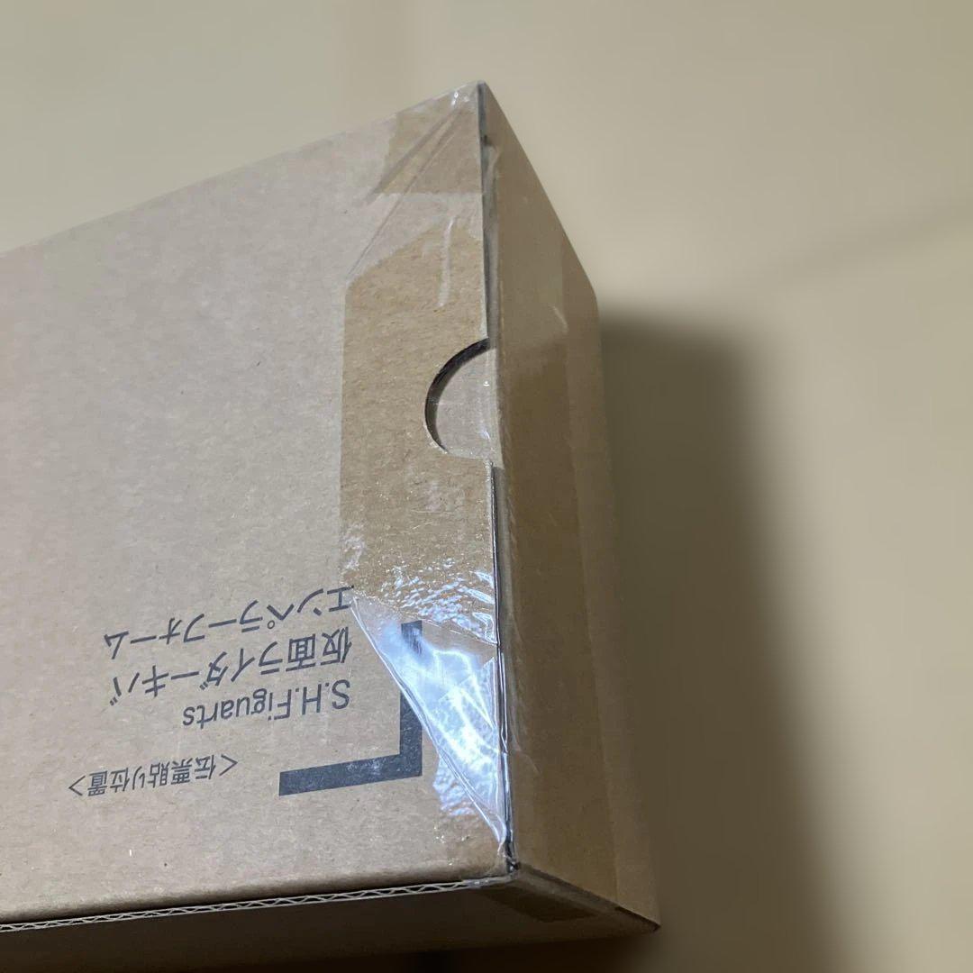 S.H.フィギュアーツ 真骨彫製法 仮面ライダーキバ エンペラーフォーム　新品